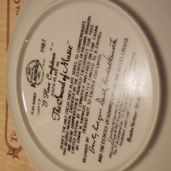 I HAVE CONFIDENCE-- THE SOUND OF MUSIC  COLLECTOR PLATE - Picture 6 of 6